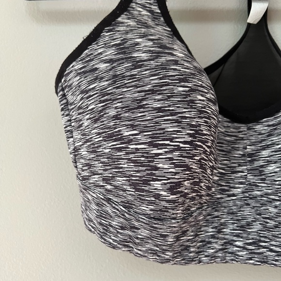 Lululemon Speed Up Bra C/D in Spaced Out Space Dye Black White - Picture 8 of 11